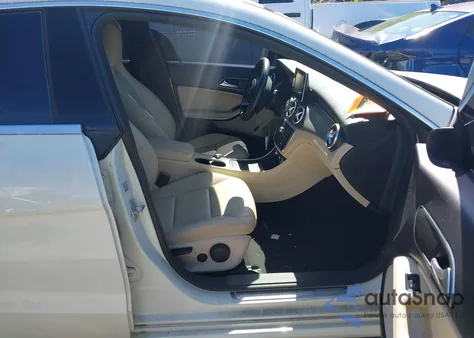 2015 Mercedes-Benz Cla 250 z USA, uszkodzony, nr VIN WDDSJ4EB3FN265083